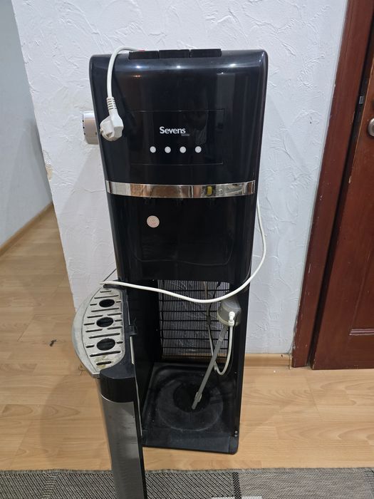 Продам диспенсер