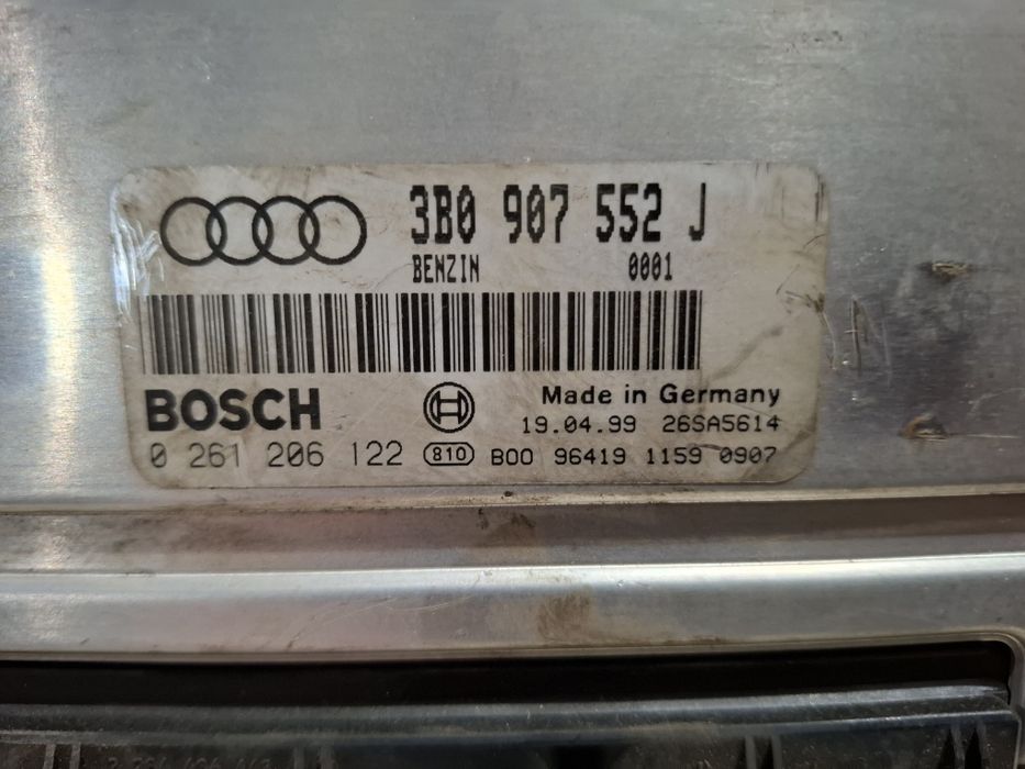 Блок управления двигателем 2.4-2.8 30v