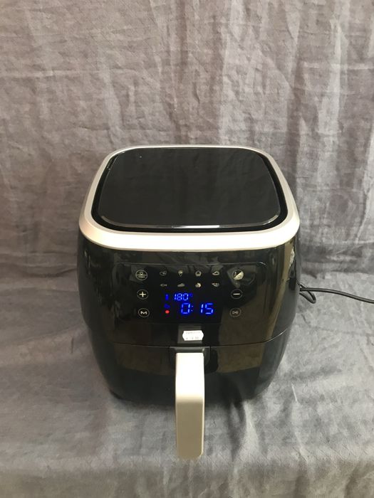 Фритюрник Amazon Basics 6L