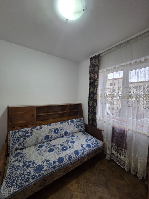 Garsoniera de vânzare