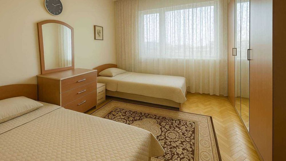 Продавам 4-стаен апартамент до Гранд Мол   Варна