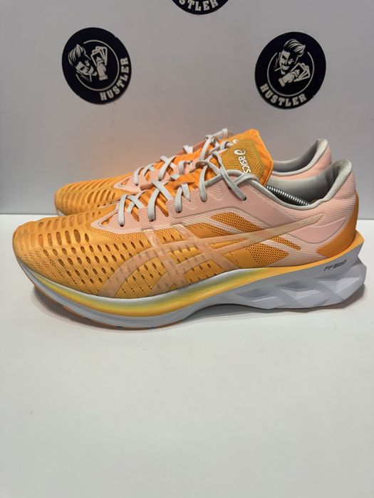 Маратонки ASICS NOVABLAST . Номер 46