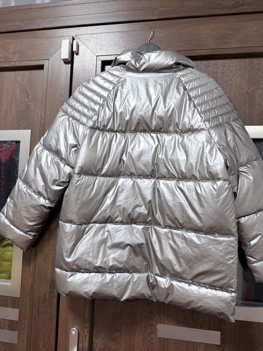 Geaca Armani marimea Xs