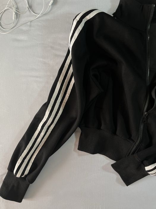 срочно продам кофту 3 полоски