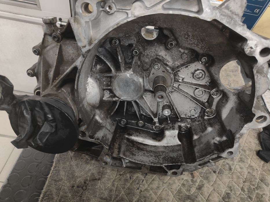 Голф Ауди Сеат Шкода vw 5 BSE 1.6 скоростна кутия и ремонт на dcg
