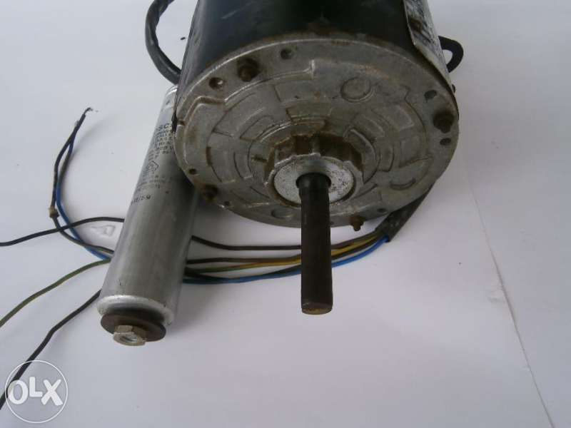 Италиански двигател за машина