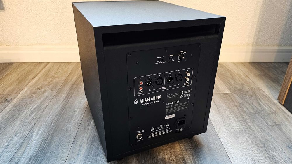 Subwoofer Adam T10S + Cabluri Conectica - NOU