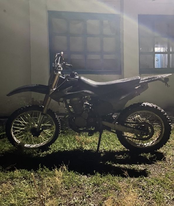 Продам эндуро 250