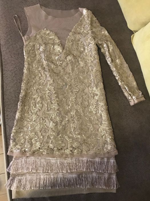 Rochie glam, Nissa, mini, nude cu paiete aurii si umar gol, chic, noua