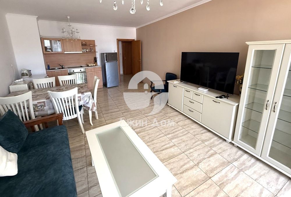 Продава се Тристаен апартамент в Свети Влас - 79 кв.м за 743 €/кв.м - Снимка #2
