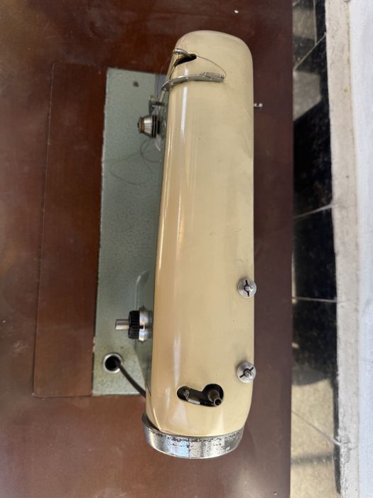 Masina de cusut Ileana cu mobilier