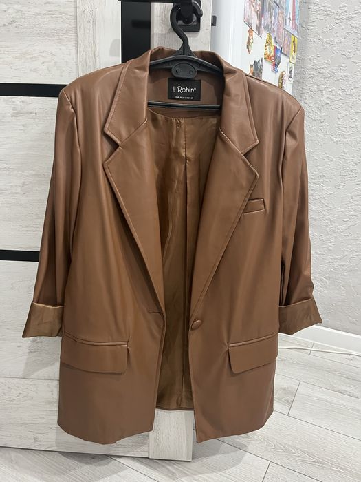 Продам двойку с юбкой