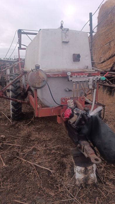 Опрыскиватель оп-2000