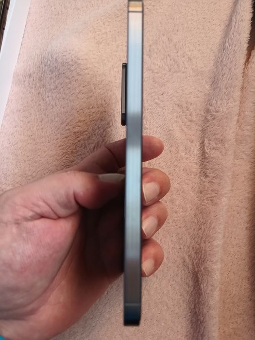 Самсунг А56 уникален като нов