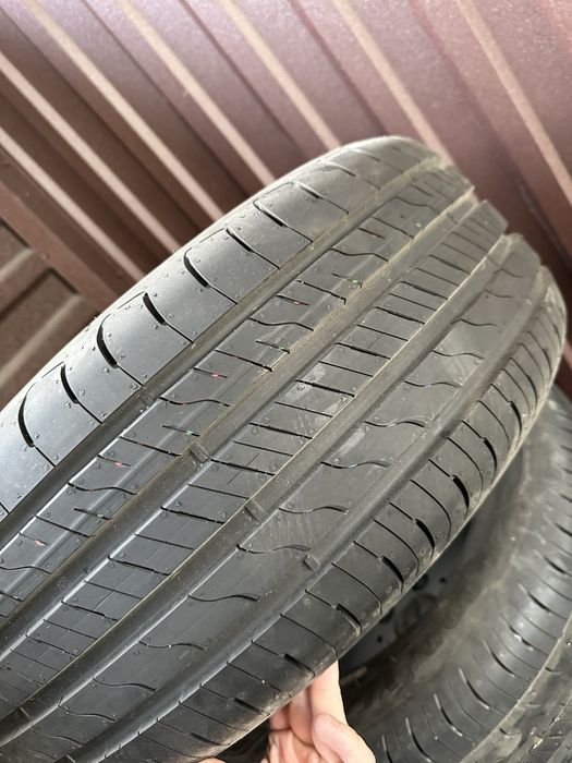 Продам шины Goodyear EfficientGrip Perfomance 2