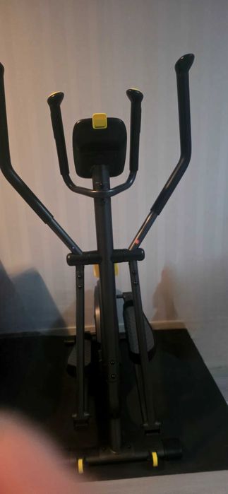 Продавам кростренажор