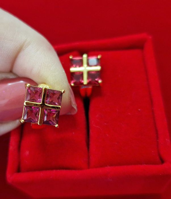 GP75, cercei placati aur 18k,incuietoare sigura,zirconii albe si rosii