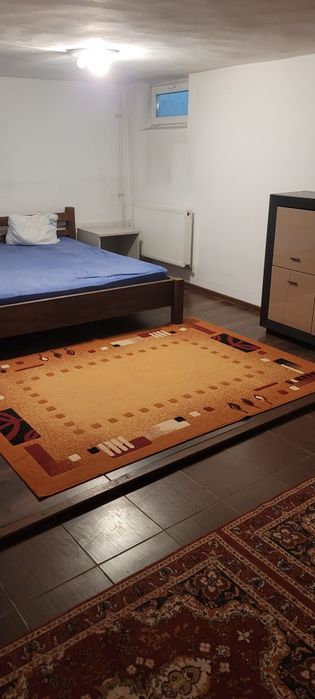 Inchiriez apartament la casa zona Manastirii Sfantul Ioan Suceava