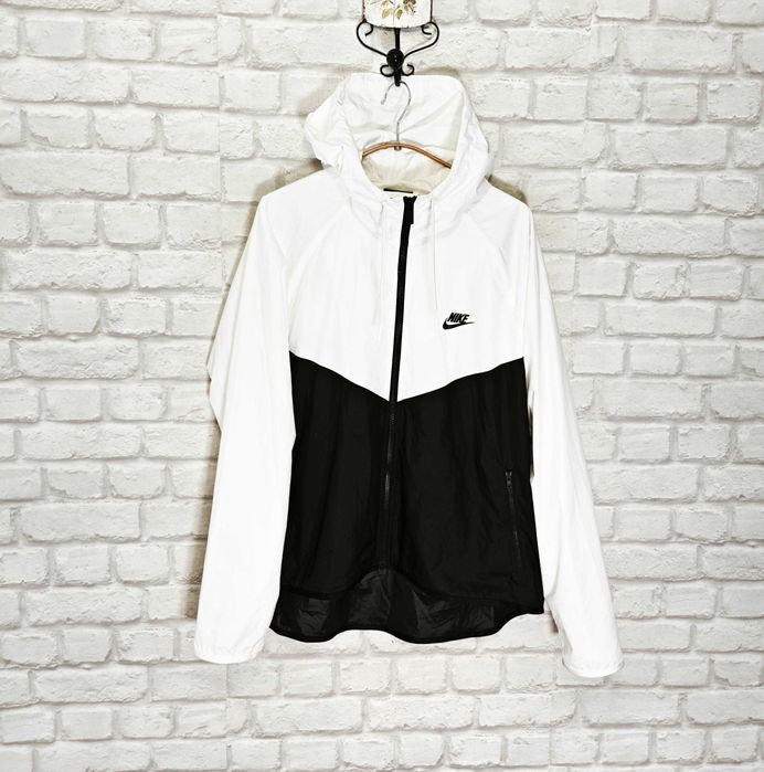 NIKE Оригинално дамско тънко спортно яке с качулка размер L