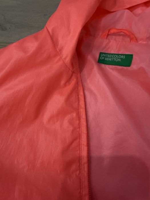 Яке/ ветровка Benetton 7-8 години