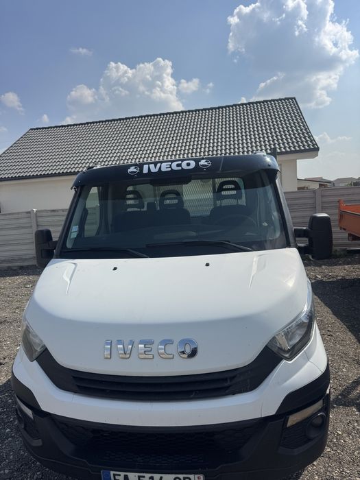 Iveco 30c15 basculabil pe 3 parti