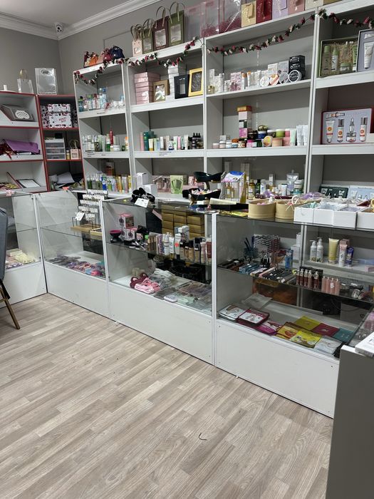 Полки/стеллажи для магазина