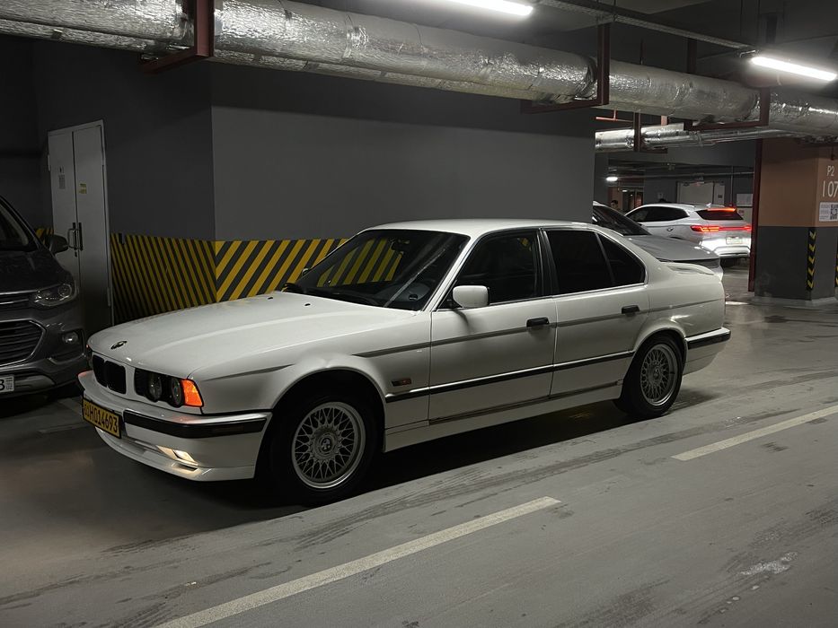 BMW 525i E34 Продам