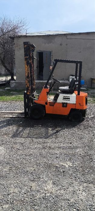 Погрузчик Ниссан 2.5 тон