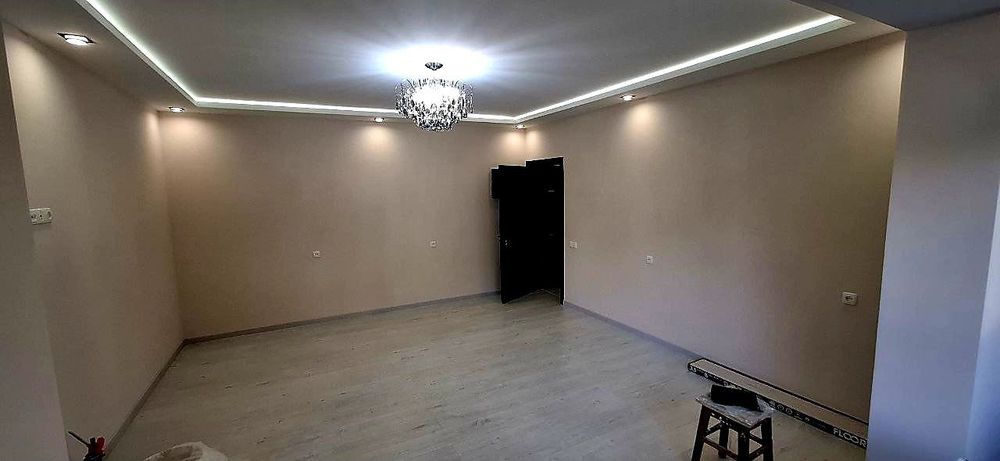 Продаётся 1/1/9 кадышева (дворец) нежилое