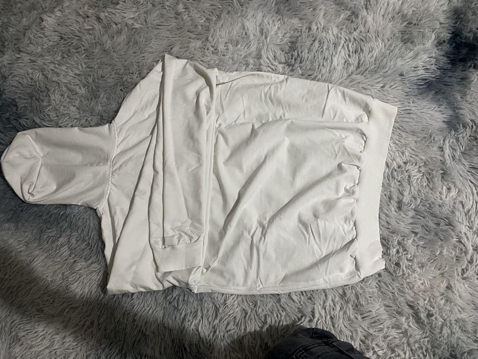 худи белая, с капюшоном