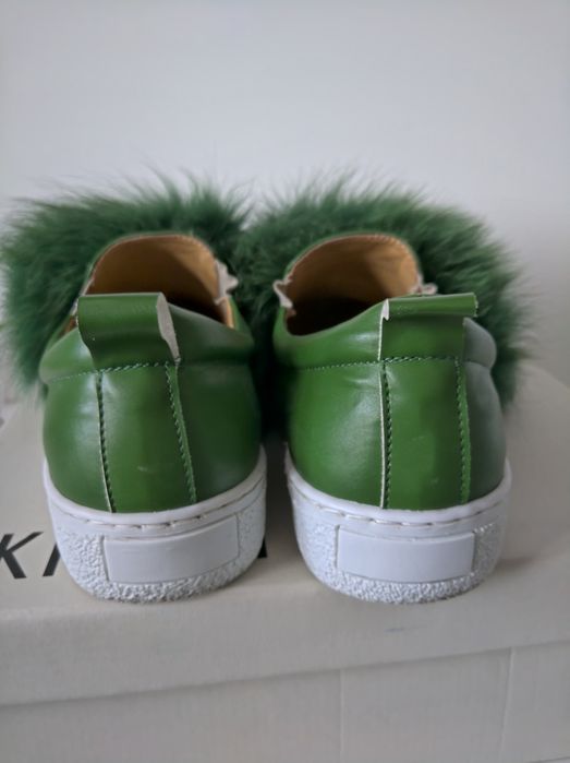 Кецове с естествен косъм в зелено