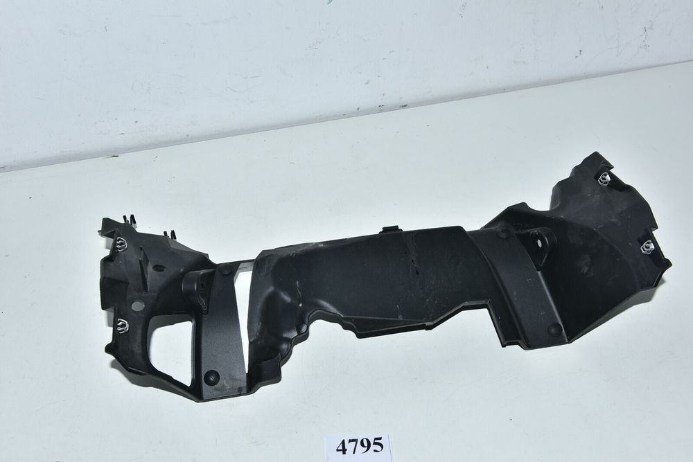 BMW F900XR K84 Conductă de evacuare a aerului 46638403904