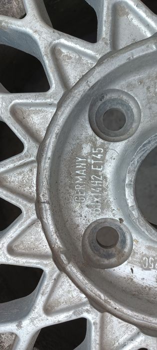 Один диск от Ауди audi  80 или Ауди 100 оригинал