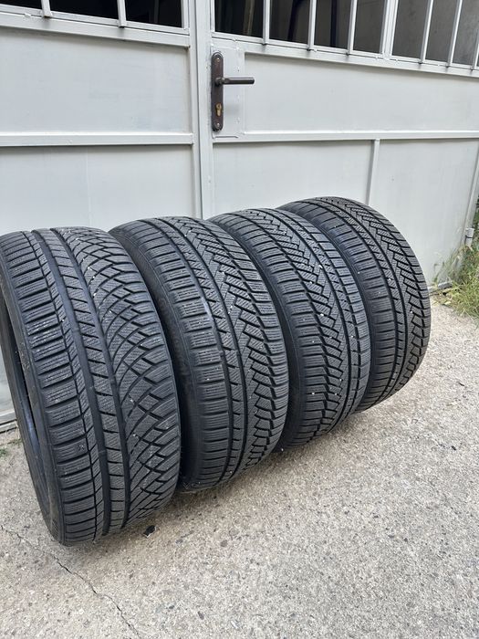 Зимни гуми 245/45/19 continental