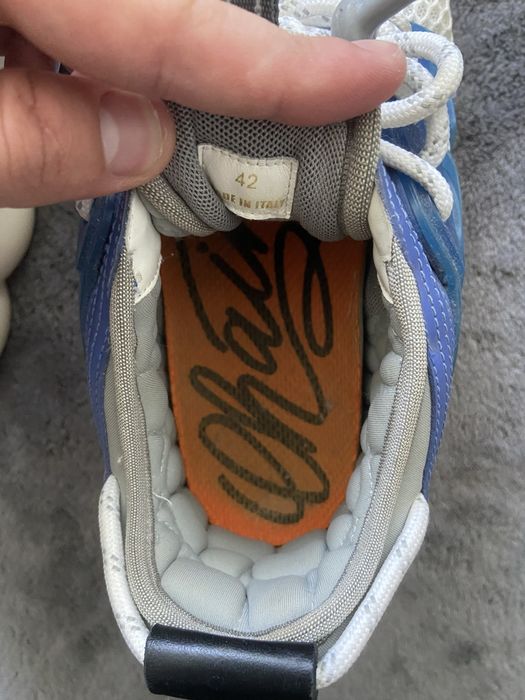 Versace chain reaction