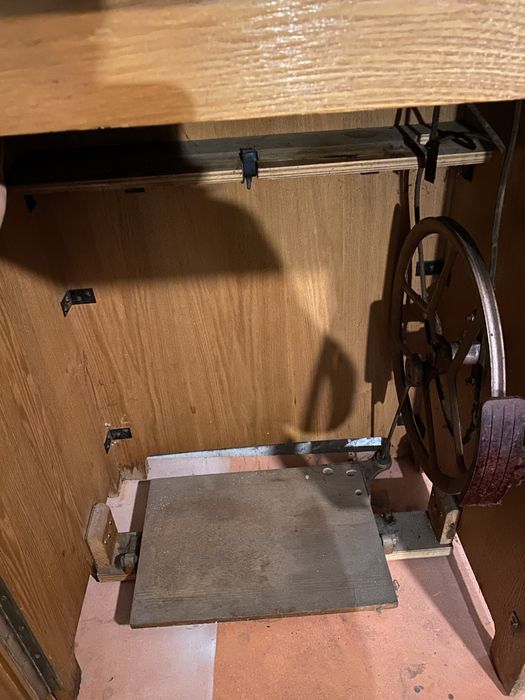 Стара (винтидж) шевна машина