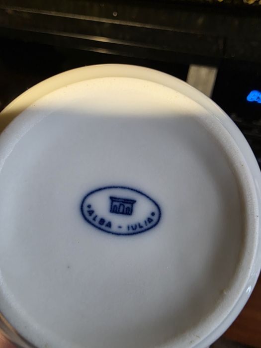 Cesti 12, farfurii 9 de portelan Alba Iulia