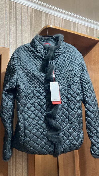 Продам куртку 50/52 р.