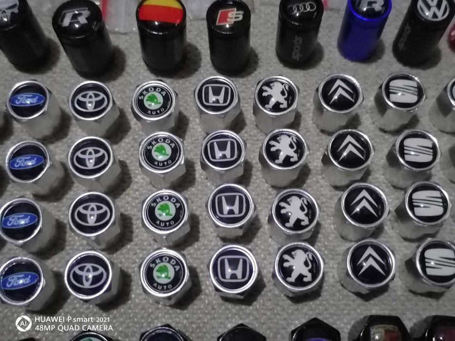 Метални капачки различни модели и цветове