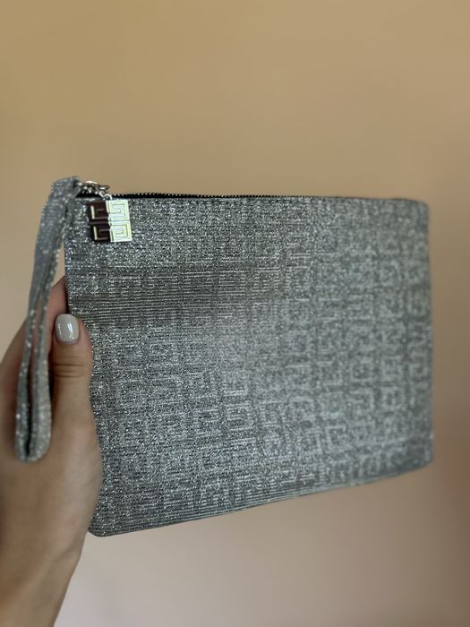Козметична чанта Givenchy