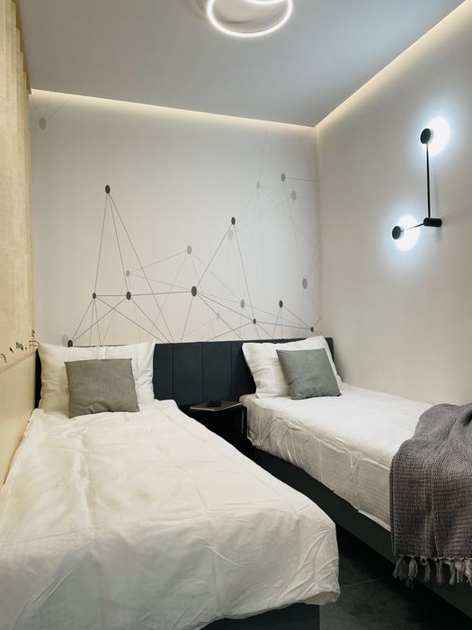 Дава се под наем Двустаен апартамент в Пловдив, Младежки Хълм - 55 кв.м за 445 € - Снимка #2