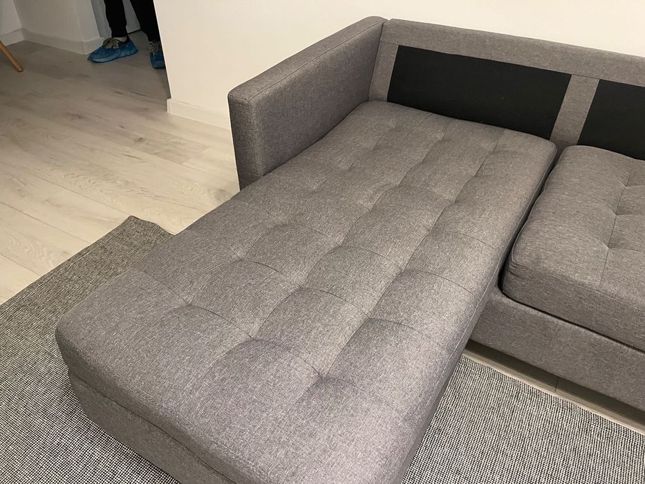 Vând canapea 3 locuri în stare excelentă neextensibila