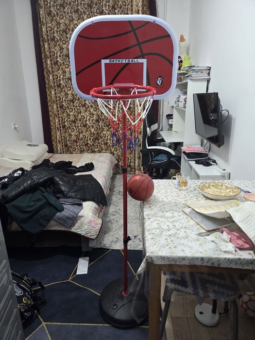 Баскетбол продам новый .