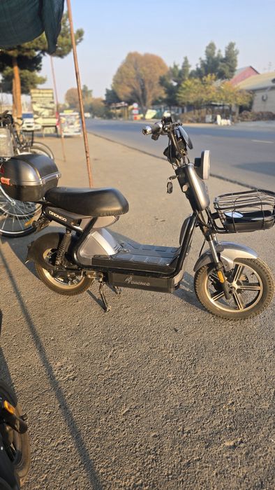 Rabochi DRONGO 16li Jk skuter