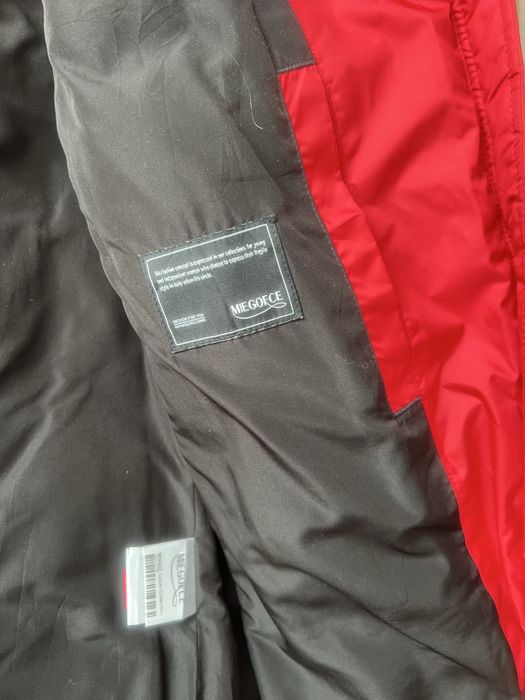 Продам куртку женскую