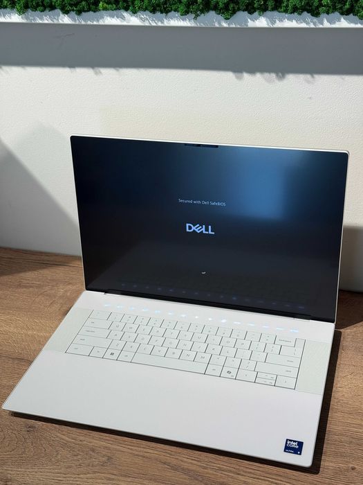 Laptop Dell XPS 16 Premium 2K 120Hz Intel Ultra 7 255H 32GB Ram NVIDIA RTX 5050 8GB 2TB SSD Win11 Firma AlienStore Factura Garantie