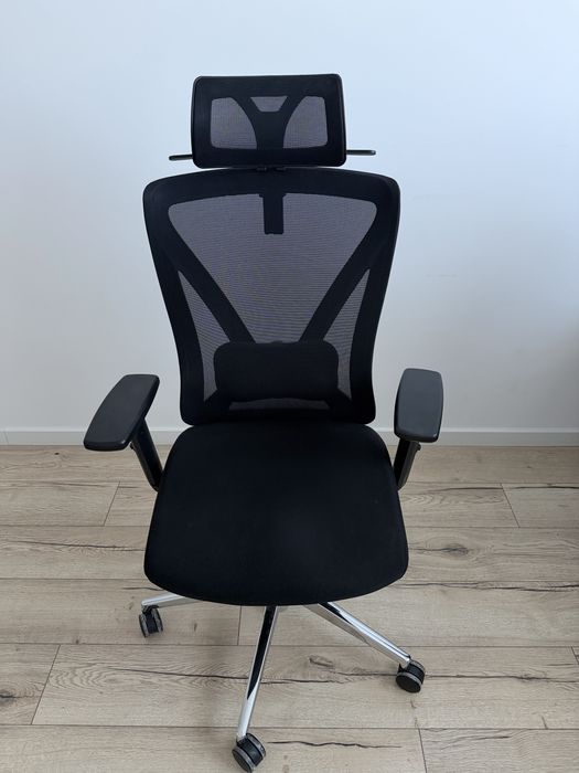 Vand 2 scaune de birou ergonomice