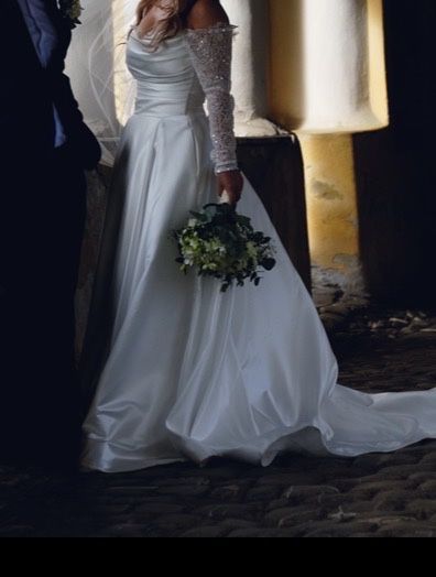 Vand rochie de mireasa