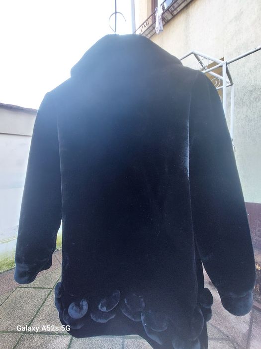 Haina de blană  neagră