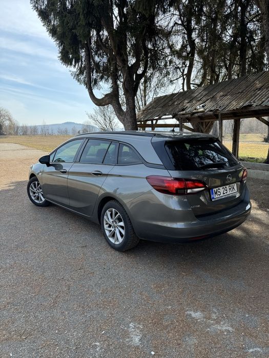 Opel Astra k 2020
